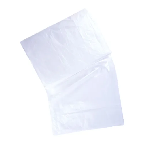 Transparente Kunststoffplane aus LDPE, gefaltet auf einem weißen Hintergrund