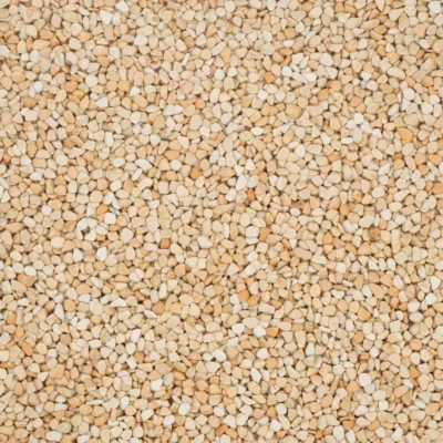 Nahaufnahme von beige-rosa Marmorkies mit 4-7 mm Körnung