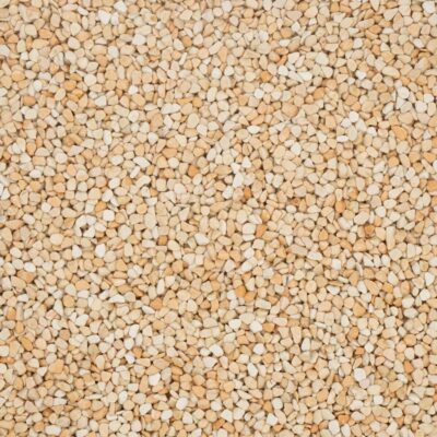 Nahaufnahme von beige-rosa Marmorkies mit 4-7 mm Körnung